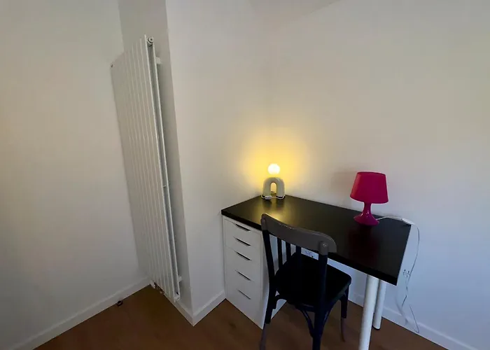 펜션 Maison Spacieuse 8 Pers, Pres De La Et Foret, Avec Wifi - Fr-1-323-574 *