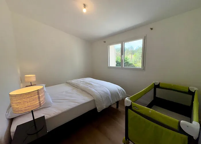 Maison Spacieuse 8 Pers, Pres De La Et Foret, Avec Wifi - Fr-1-323-574 *