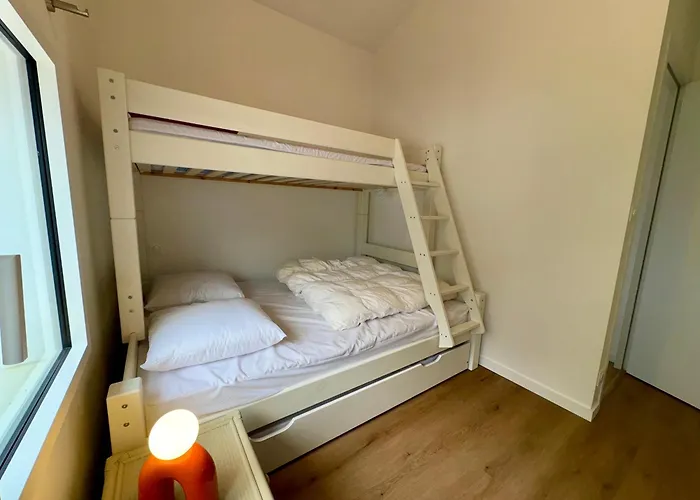 펜션 Maison Spacieuse 8 Pers, Pres De La Et Foret, Avec Wifi - Fr-1-323-574 *