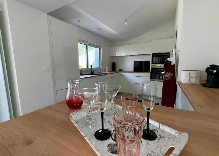 Maison Spacieuse 8 Pers, Pres De La Et Foret, Avec Wifi - Fr-1-323-574 펜션