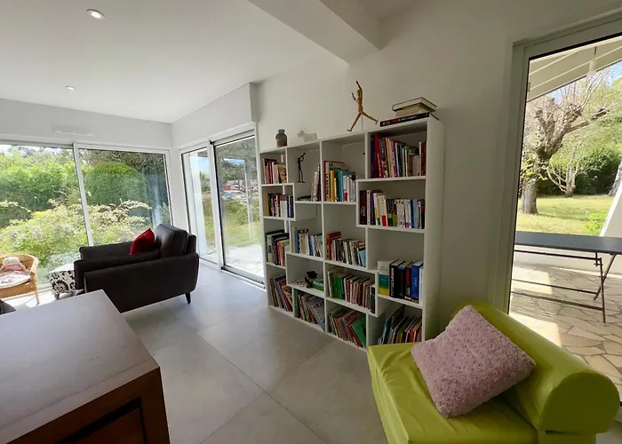 Maison Spacieuse 8 Pers, Pres De La Et Foret, Avec Wifi - Fr-1-323-574 펜션 *