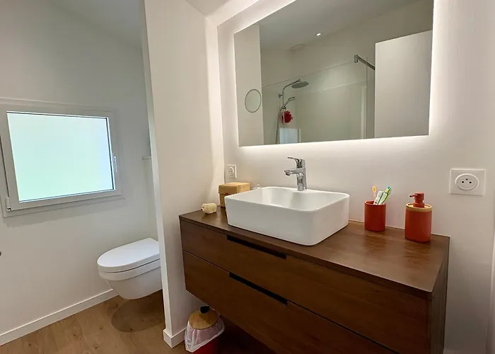 펜션 Maison Spacieuse 8 Pers, Pres De La Et Foret, Avec Wifi - Fr-1-323-574