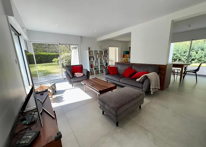 Maison Spacieuse 8 Pers, Pres De La Et Foret, Avec Wifi - Fr-1-323-574