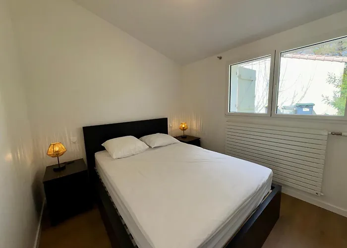 Maison Spacieuse 8 Pers, Pres De La Et Foret, Avec Wifi - Fr-1-323-574 펜션 *