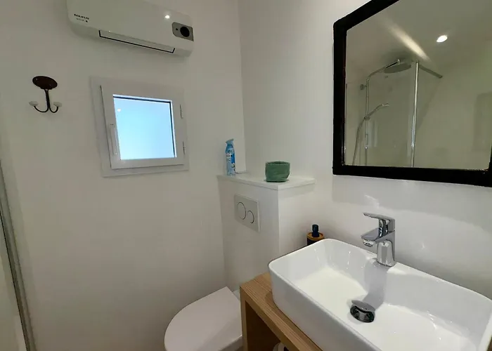 펜션 Maison Spacieuse 8 Pers, Pres De La Et Foret, Avec Wifi - Fr-1-323-574 *