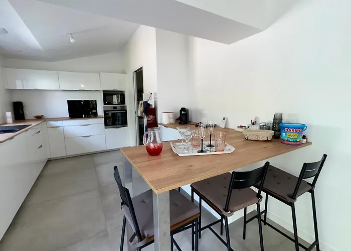 펜션 Maison Spacieuse 8 Pers, Pres De La Et Foret, Avec Wifi - Fr-1-323-574 생장드몽