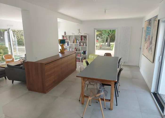 Maison Spacieuse 8 Pers, Pres De La Et Foret, Avec Wifi - Fr-1-323-574 펜션 *